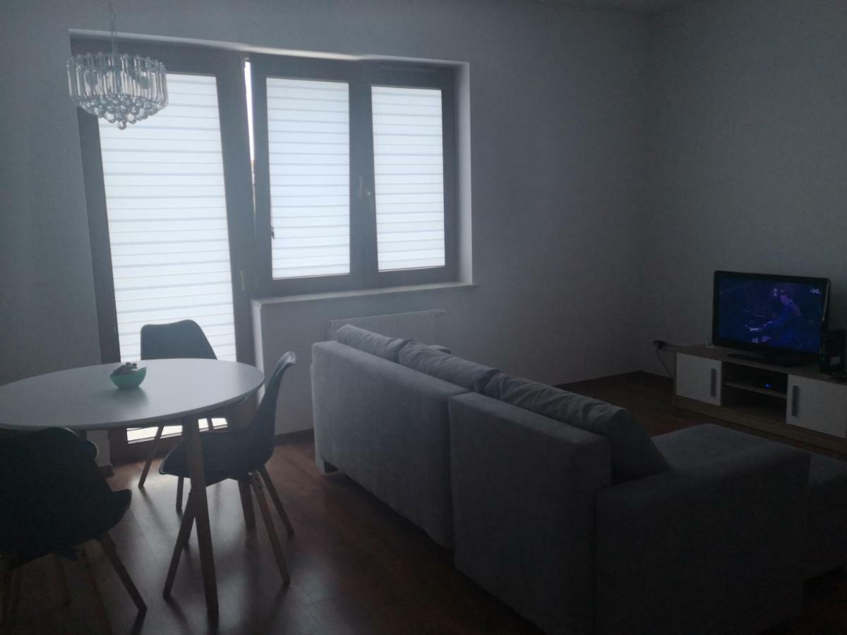 Apartament Przy Aquaparku Radom Exterior photo